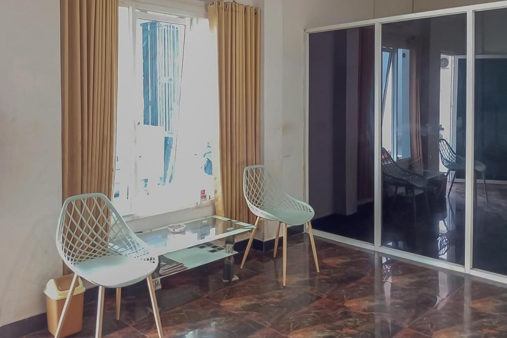 Waringin Guest House Tegal Mitra Reddoorz Dış mekan fotoğraf